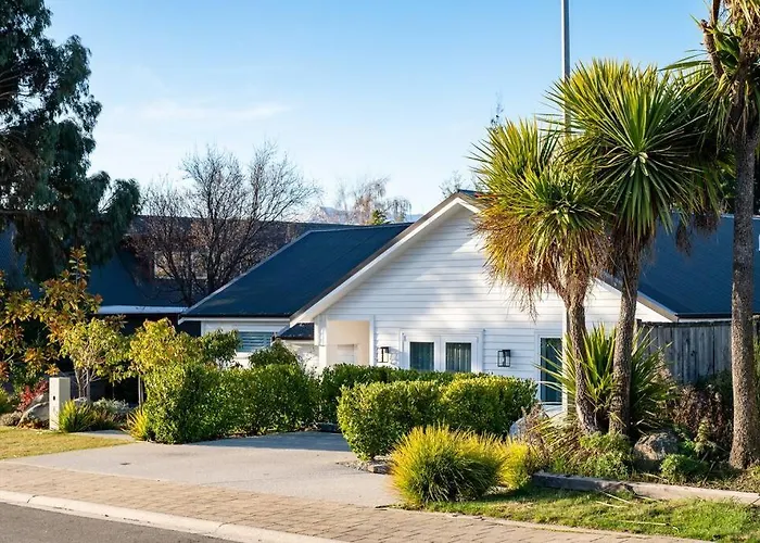 Villa Luxury Home, Hot Tub, Garden Wanaka
